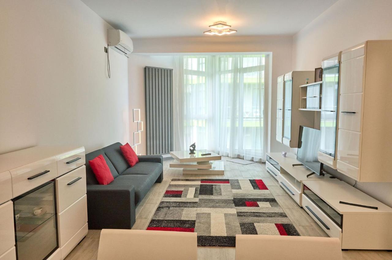 Crazy Sea View 1Br Apartment Spa Pools Resort Mamaia Exteriör bild