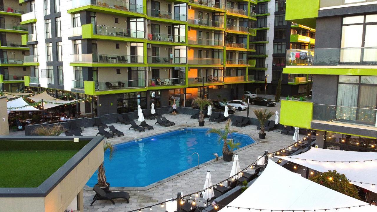 Crazy Sea View 1Br Apartment Spa Pools Resort Mamaia Exteriör bild